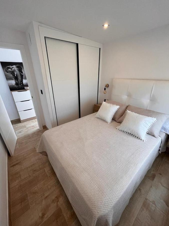 La Noria32 Apartment เนร์คา ภายนอก รูปภาพ